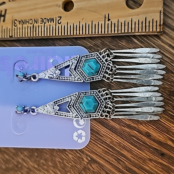 New Silver and Blue boho southwest dangling earrings - Picture 4 of 5